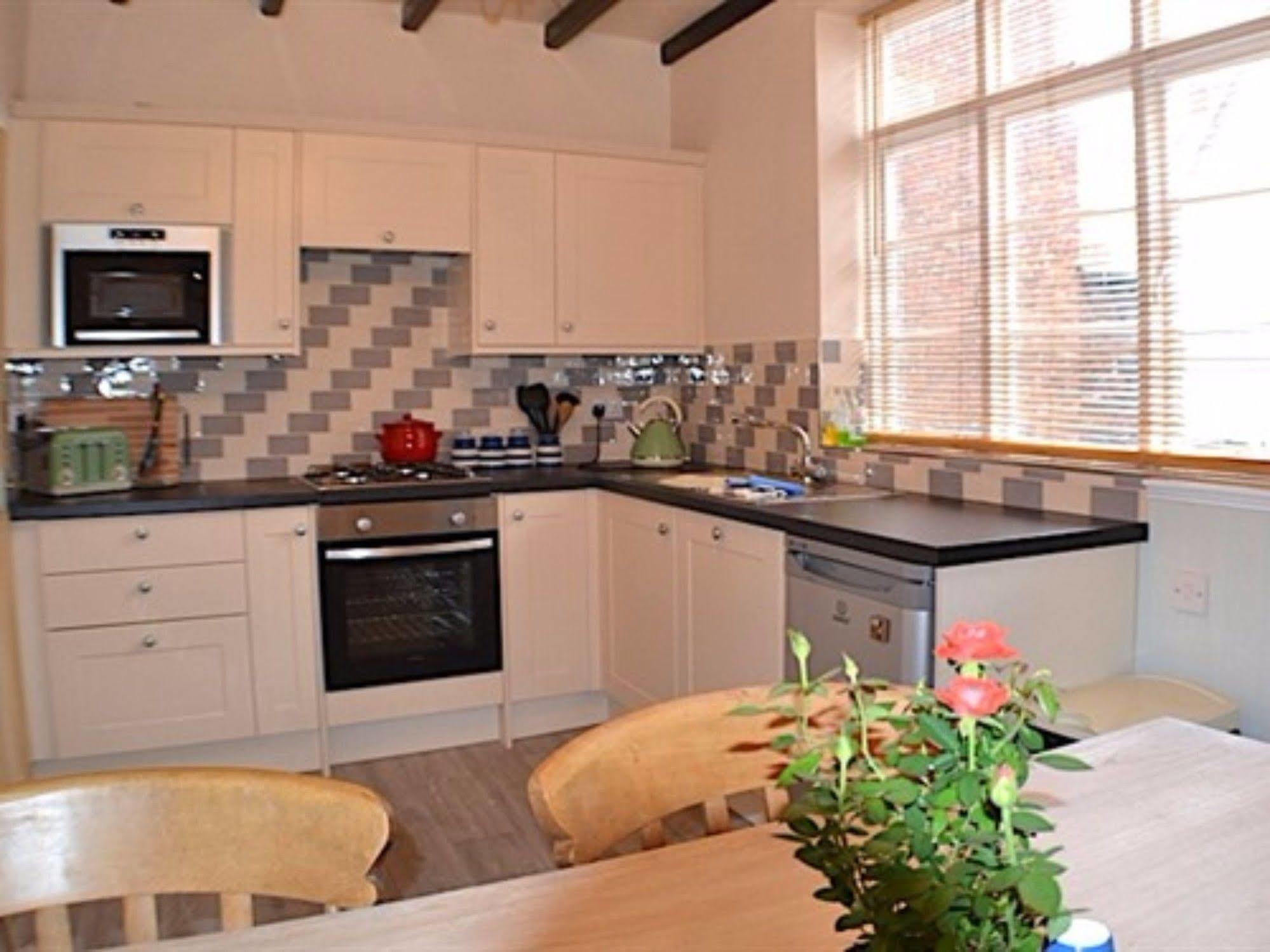 Sanders Yard Guest house 3*